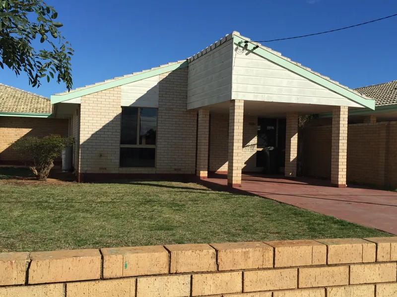 Great Location, Ticking All The Boxes!