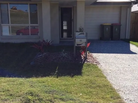 Modern three bedroom home in ideal location!!