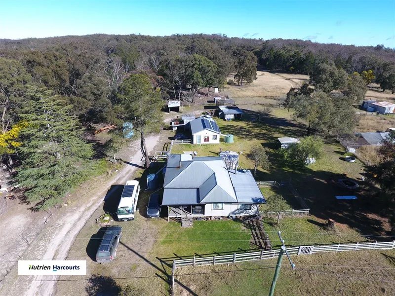 3 Bedroom home + Cabin set on 37 Acres - 15 mins. Stanthorpe