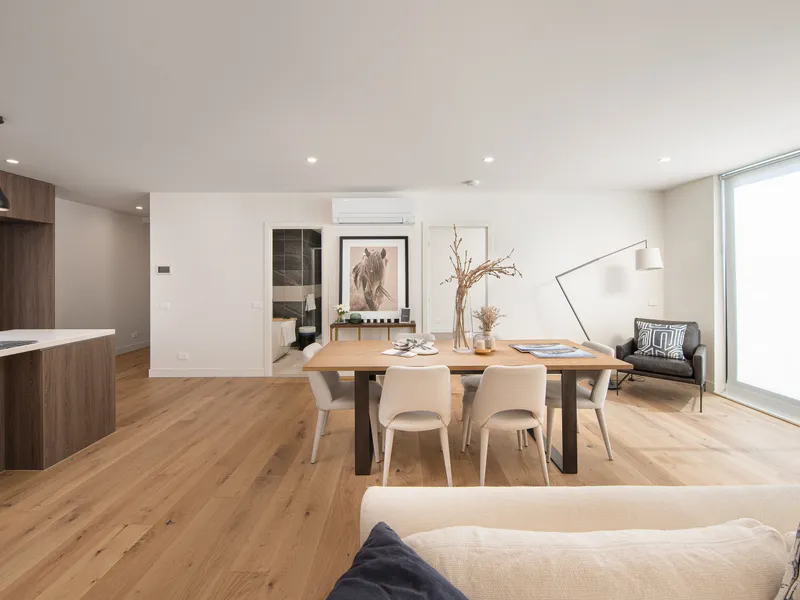 NESTLED IN THE HEART OF PEACEFUL VERMONT SOUTH, A NEW HOME OF MODERN LIVING IS ABOUT TO BLOOM. [Move in by March 2021]