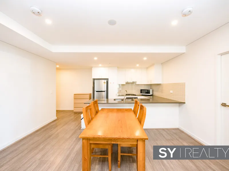 Prime location - Two bedrooms close to transport