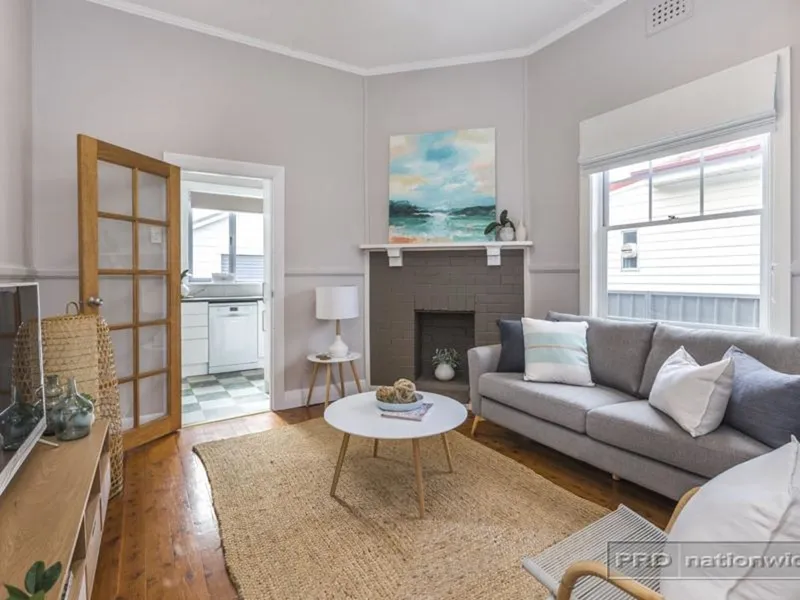 FRESH AND ALLURING FAMILY HOME IN POPULAR AND CENTRAL LOCATION