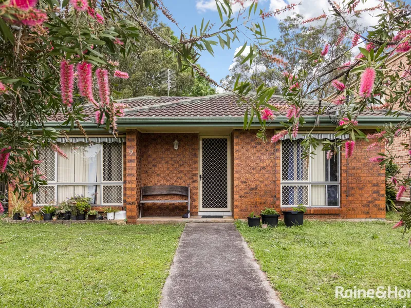 EASY CARE LIFESTYLE, STROLL TO THE WATER'S EDGE.