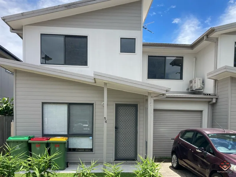 TOWNHOUSE LIVING MADE EASY WITH SOLAR PANELS AND CONVENIENT LOCATION