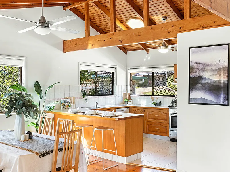 Spacious Family Home With Beautiful Outlook