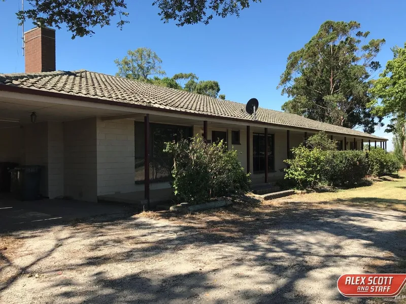 Beautiful Family Home with Self-Contained Unit