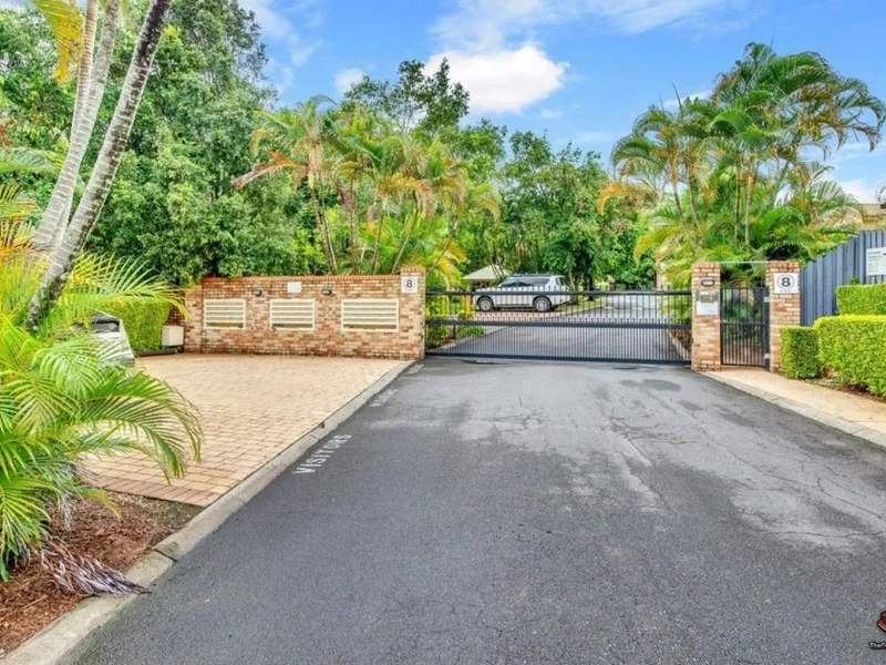 Lovely Townhouse For Sale - Nice View