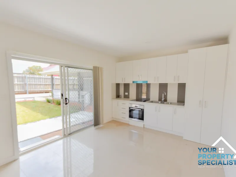 1 BEDROOM GRANNY FLAT WITH WATER INCLUDED