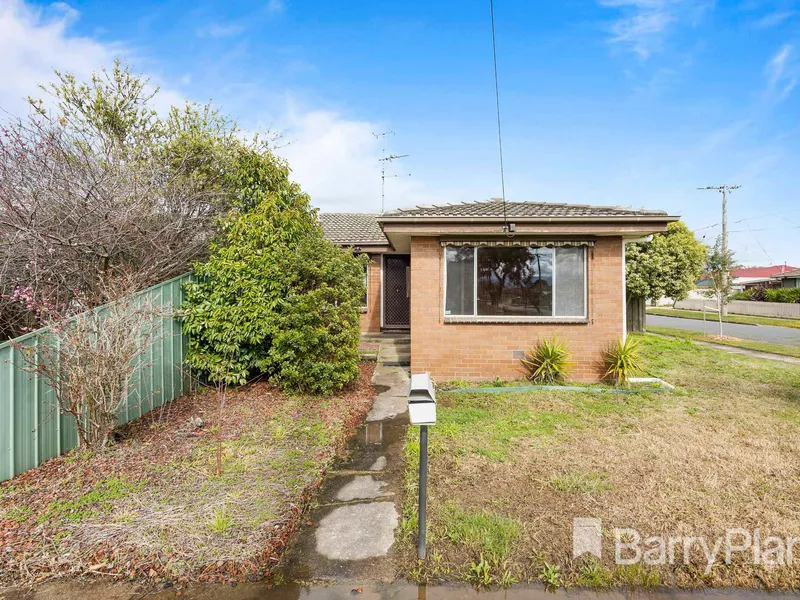 2 Bedroom Unit in Quiet Wendouree Area