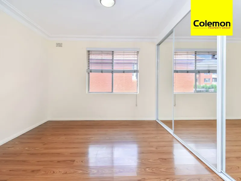 Recently Refurbished! Sure to Impress!!