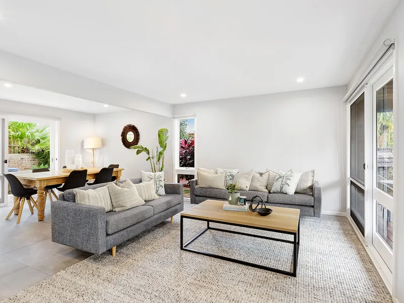 Renovated Home with Luxe Coastal Interiors and Idyllic Surrounds