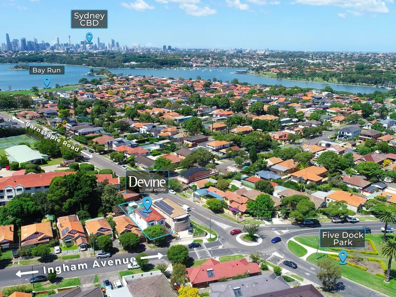 Spacious Recently Renovated Home Adjacent to Five Dock Park