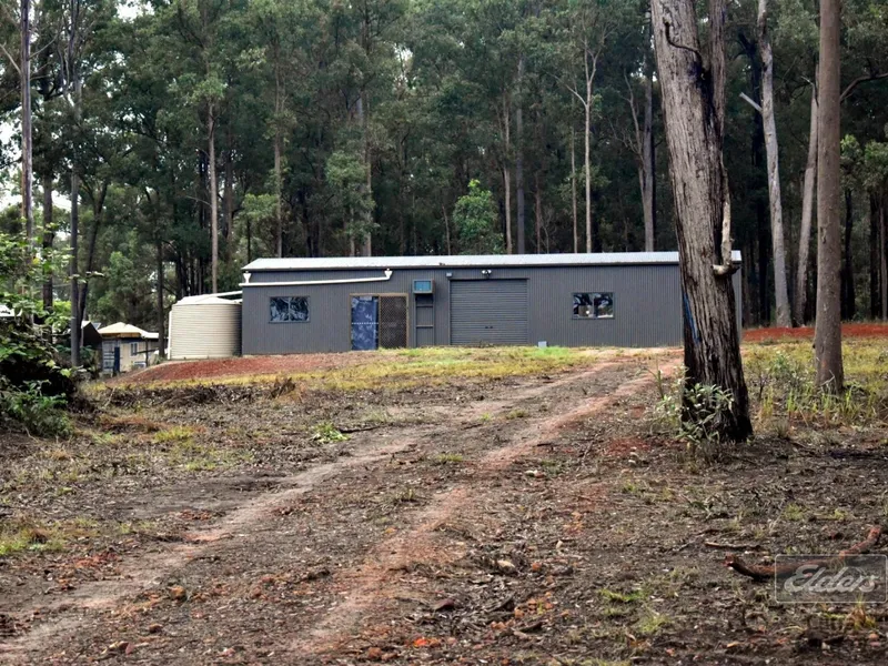 BEAUTY OF A SHED IN BAUPLE!