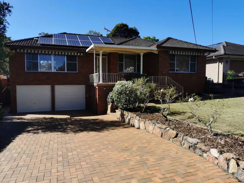 BEAUTY-SPACIOUS FAMILY HOME