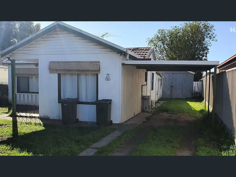 Updated Unit - Great Location!!