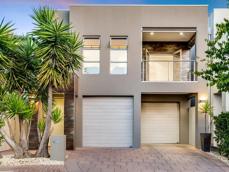 High-end custom style & unexpected size in Adelaide's on-trend outskirts…