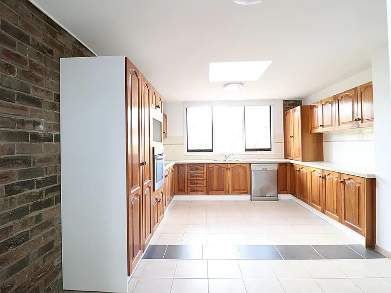 Luxury Family Home in Prime Location