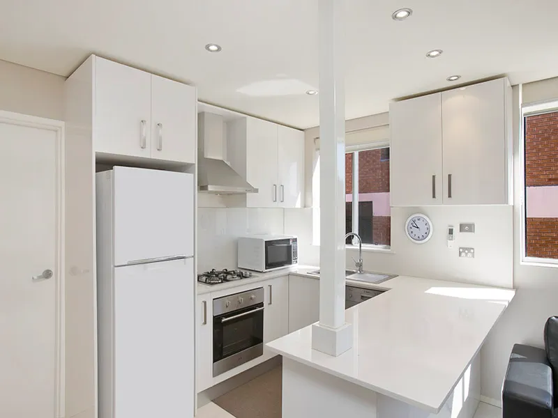 Modern & Conveniently Located 2 Bedroom Unit