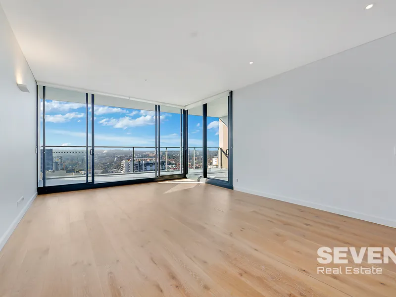 LUXURY HIGH LEVEL APARTMENT IN PARRAMATTA CBD