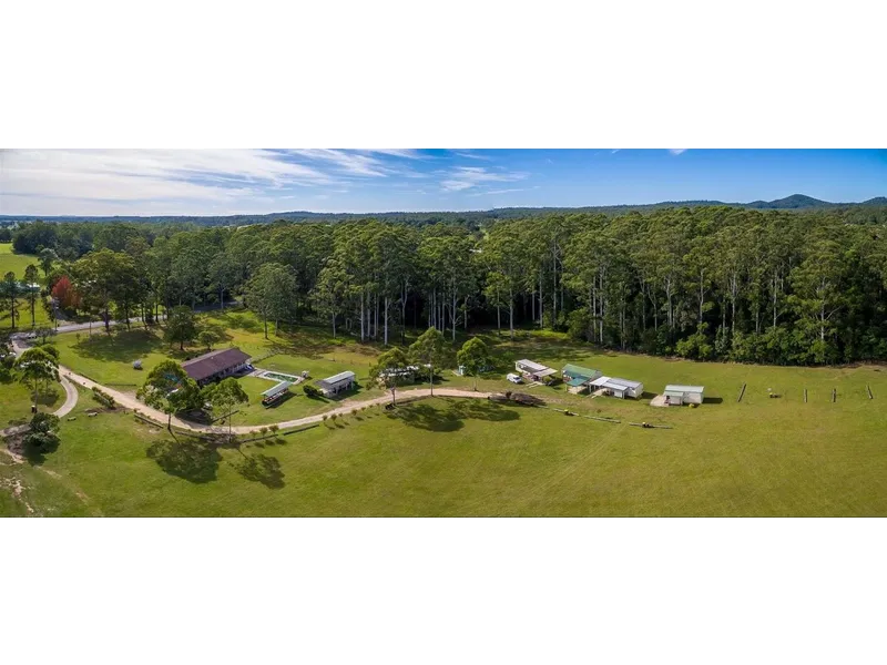 100 Acres in Wauchope - Two Houses, 6 Cabins , Bunkhouse and multiple sheds!