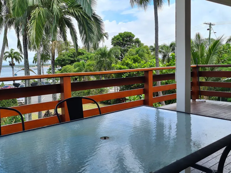 2 Bedroom Home near Driftwood Cafe