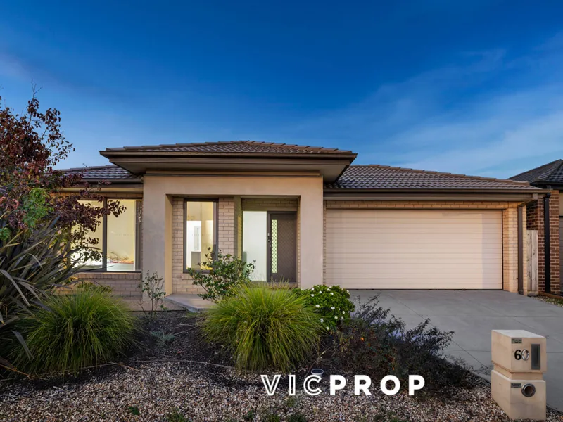 Easy living in convenient premium location!