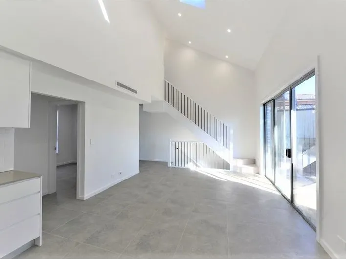 LUXURY 2-BEDDER TOWNHOUSE