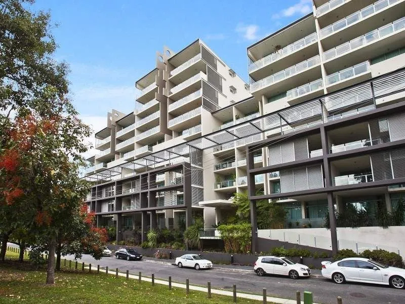 Contemporary 2 Bedroom Apartment with River Views in Vibrant Nundah