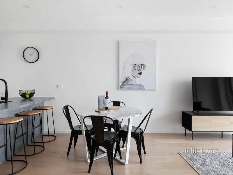 Enjoy all new modern luxury in a cosmopolitan location