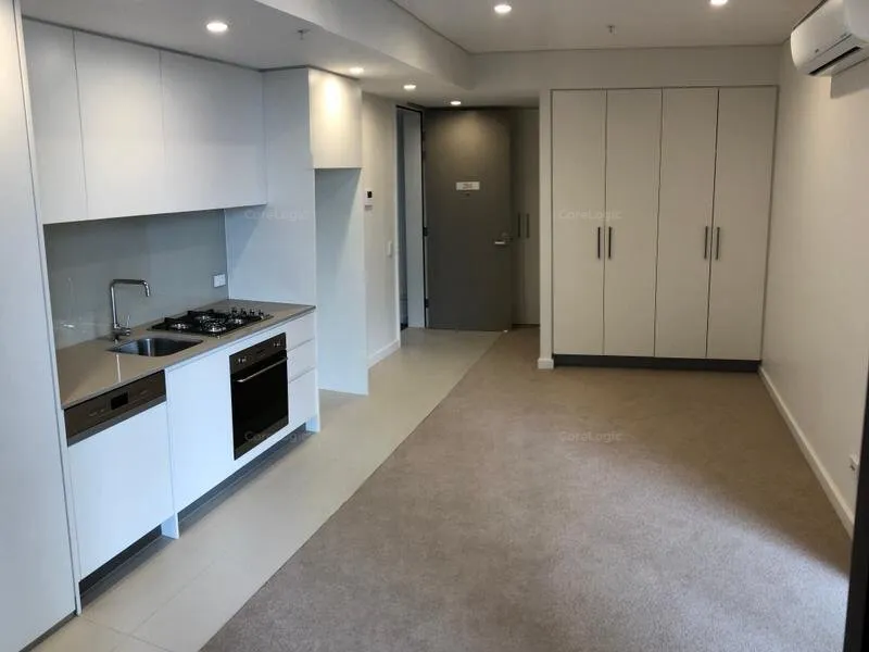 Great 1 bedroom apartment for lease in the heart of Epping