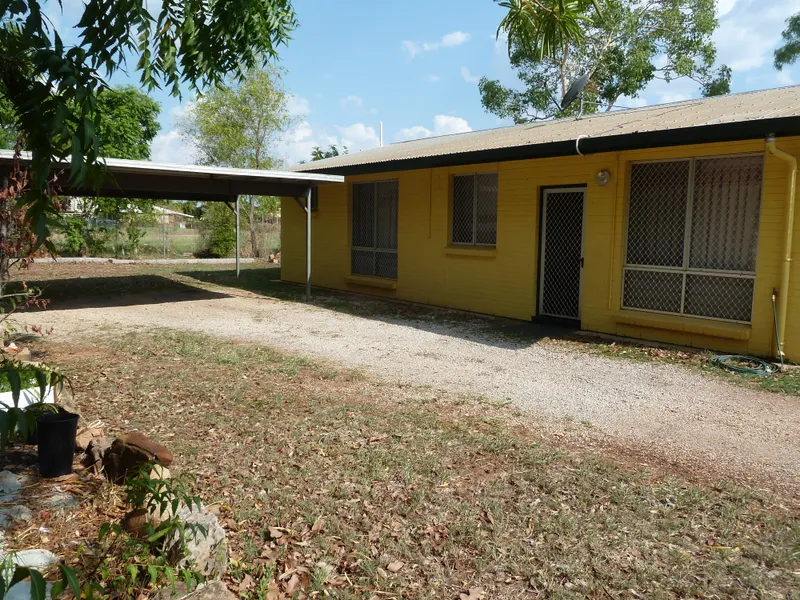 SOLID BRICK HOME, VENDOR WANTS THIS SOLD!!