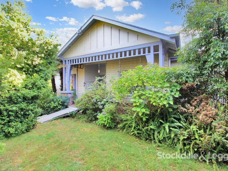 CHARACTER & CHARM WITH REAR LANE ACCESS