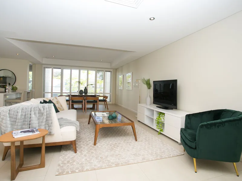 SPACE & LOCATION IN QUIET BOUTIQUE DEVELOPMENT