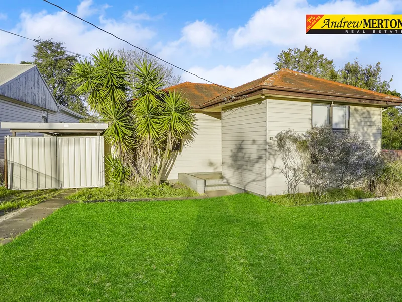 Prime location - Minutes from Kings Langley and Seven Hills