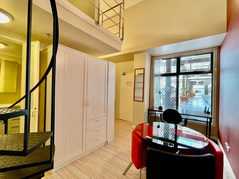 LARGE ONE BEDROOM LOFT IN UNILODGE! - PRIVATE & VIRTUAL INSPECTION AVAILABLE - STUDENT ONLY