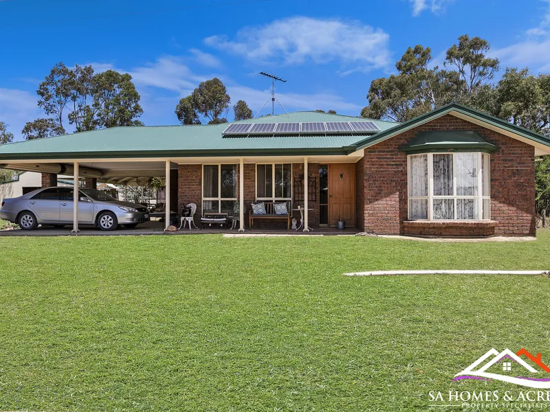 Magnificent horse property on six hectares