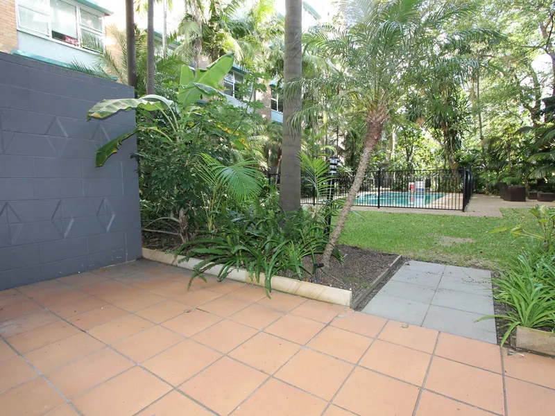 Unique Renovated Studio Apartment With Private Court Yard
