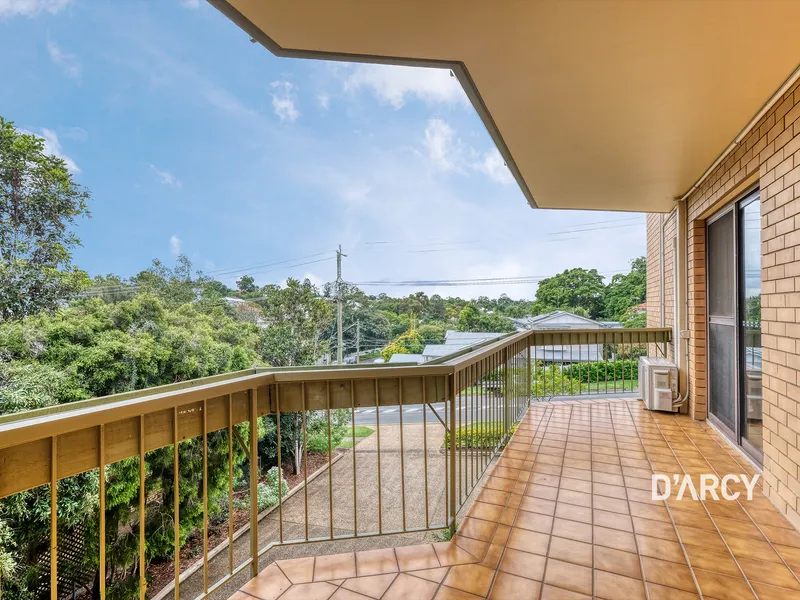 Large Unit with Fabulous Balcony