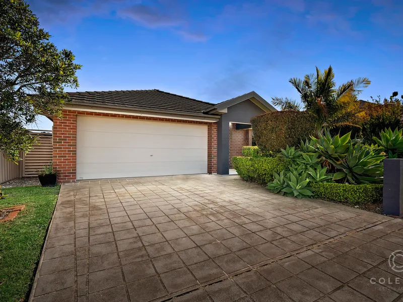 Modern Family Residence in Woongarrah Waters Estate