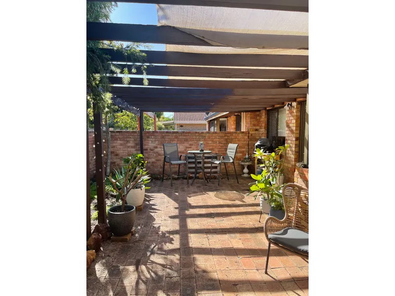 PRIVATE AND SECURE VILLA WITH SINGLE LOCK UP GARAGE AND ADDITIONAL CAR BAY!