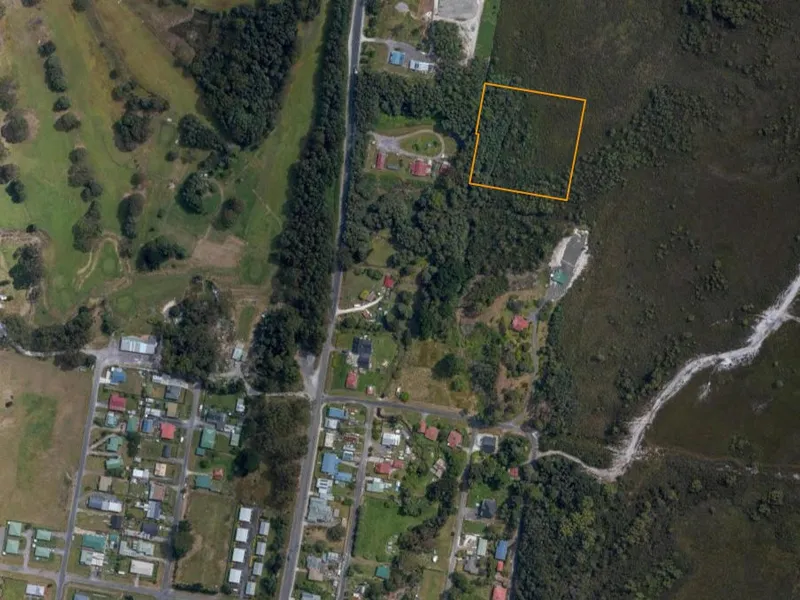 Rural 2.5 Acre Land Parcel Just Minutes from Town Centre