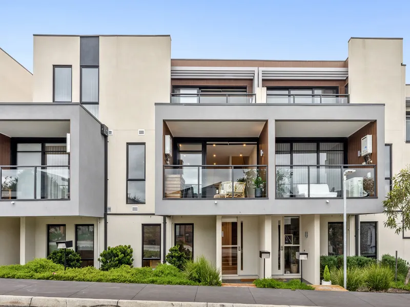 Celebrated Elegance: A Tranquil Oasis in Heathmont's Heart