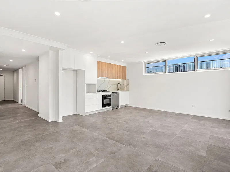 Penthouse Living at Bayview!