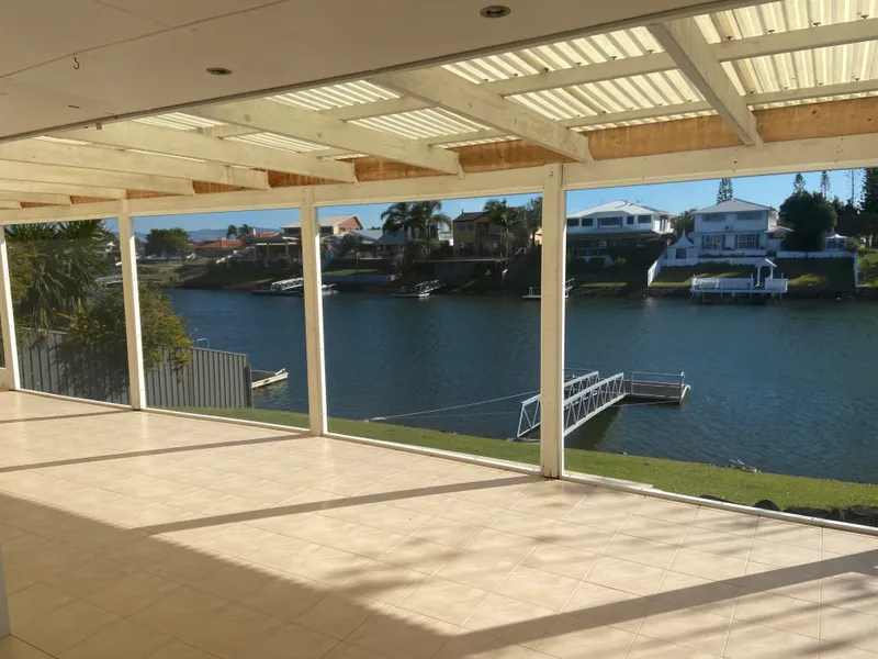 SINGLE LEVEL WATERFRONT HOME IN SOUGHT AFTER LOCATION