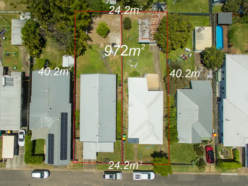 GREAT INVESTMENT – MEDIUM DENSITY ZONING – WALK TO GARDEN CITY SHOPPING CENTRE