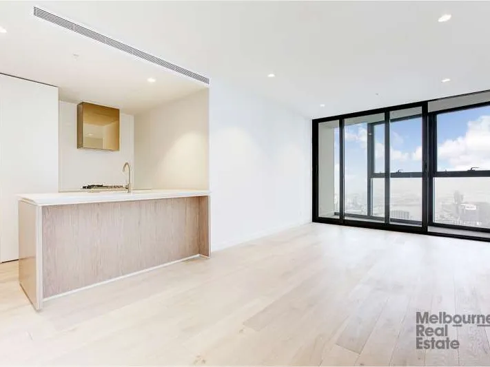 3 Bedroom Apartment in the Sky at EQ Tower!