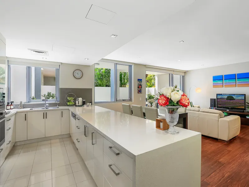 Superbly Presented & Positioned 2 Level Apartment