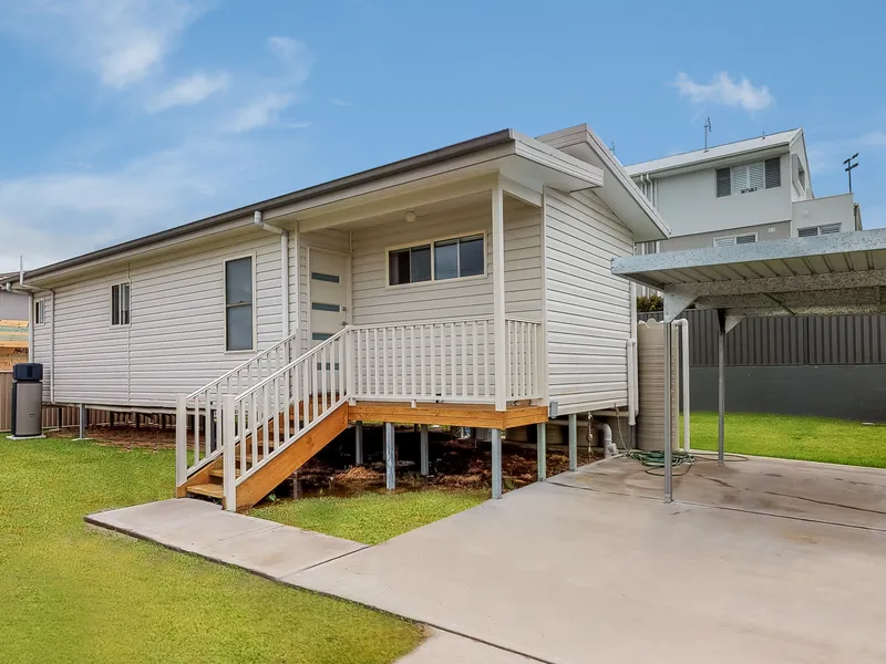 LOW MAINTENANCE LIVING NEAR THE ESPLANADE