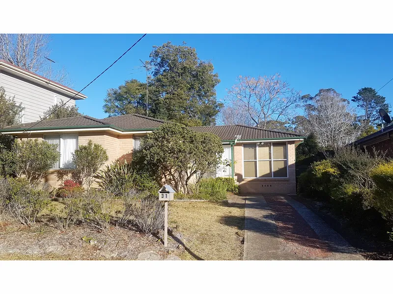 LOW MAINTENANCE FAMILY HOME