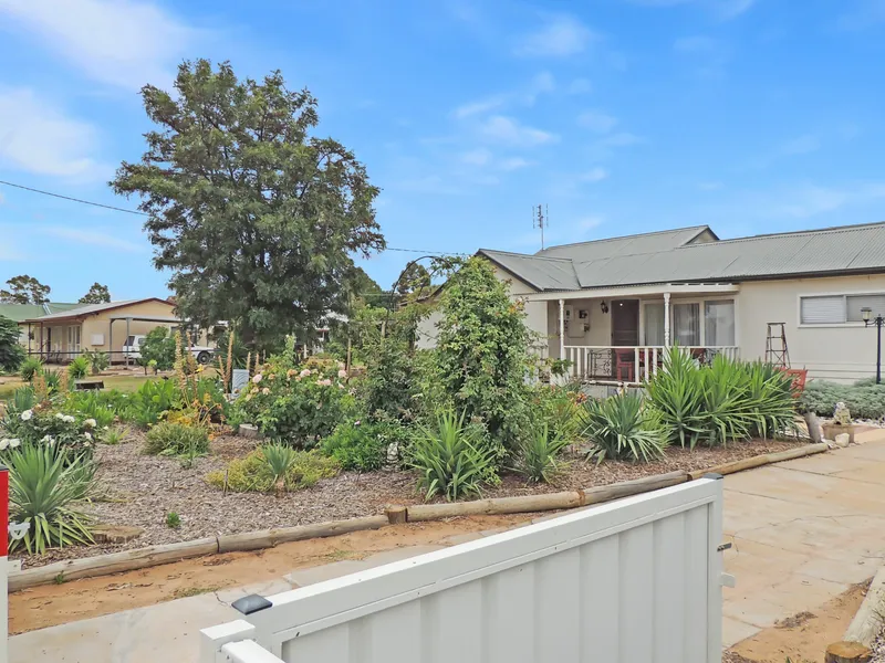 Two dwellings, two titles - too good to miss!